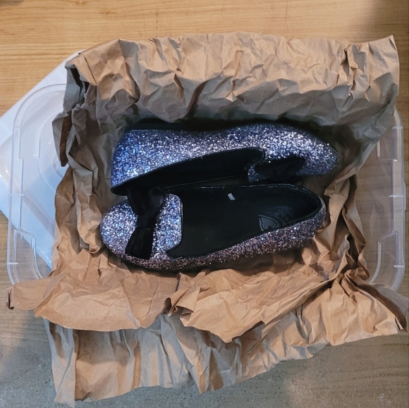 Glitter Shoes with Black Bow - Picture 7 of 7